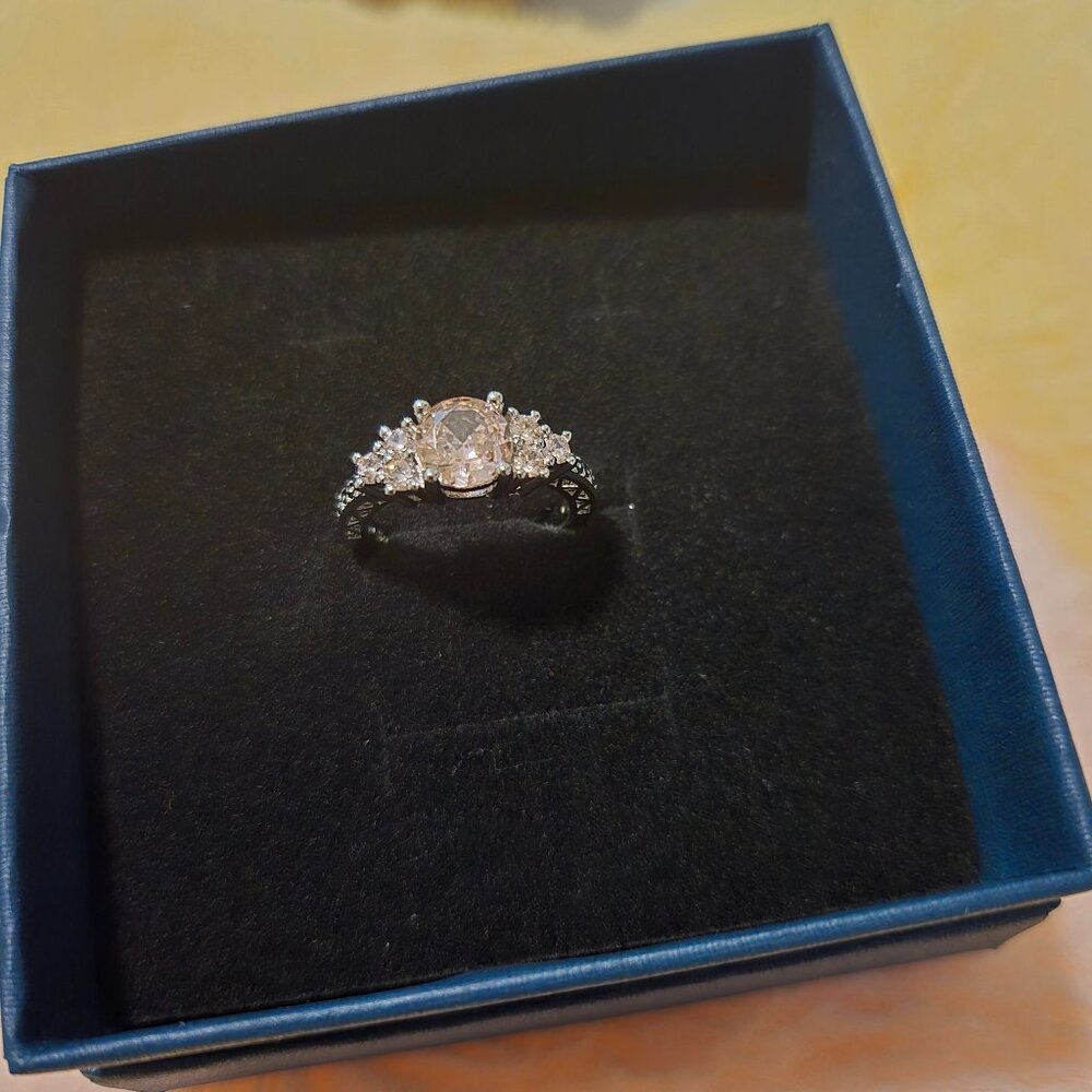 S925 Silver Exquisite 3.5g Promise Ring with Pink Shining Synthetic Ziconia